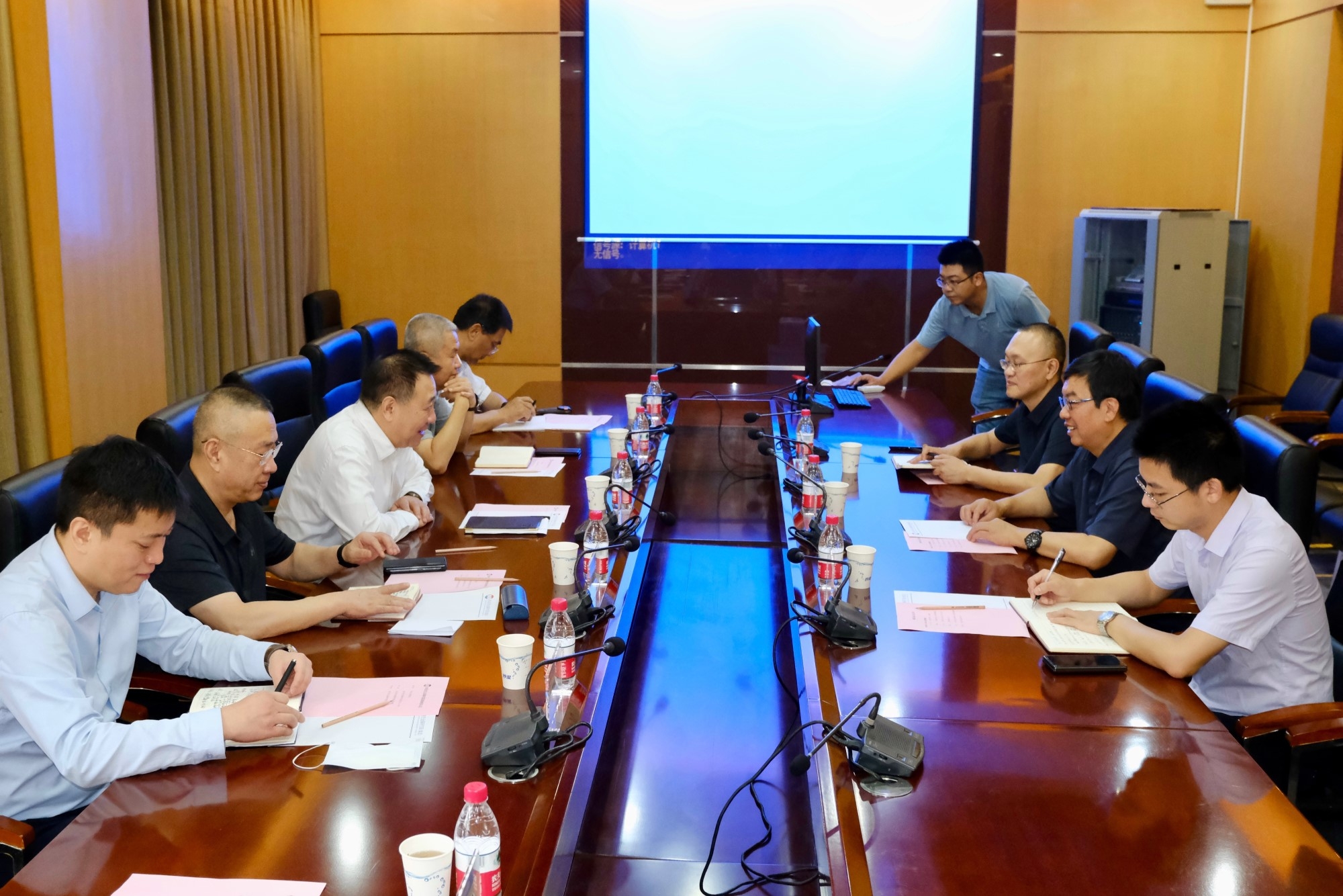 工投集團(tuán)黨委書記、董事長(zhǎng)金輝拜訪西北有色金屬研究院